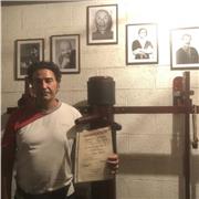 Insegnante di autodifesa WingTsun impartisce lezioni private